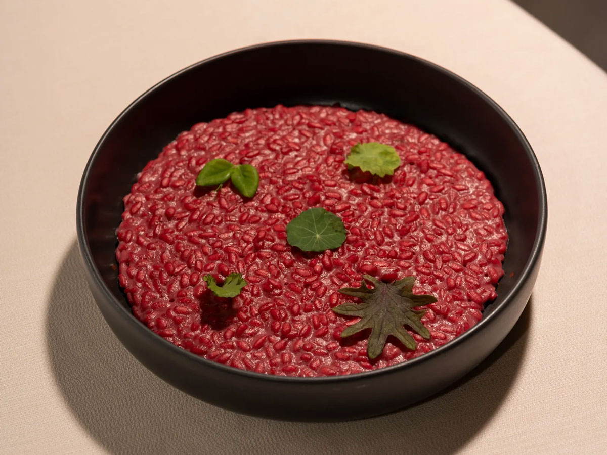 Preparazione della cucina di Ostu Bistrot